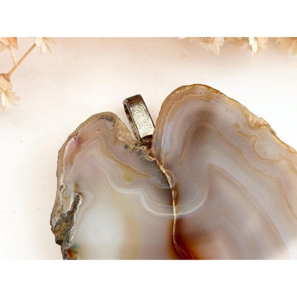 Polished Sliced Agate Geode Crystal Freeform Large Gold Toned Vintage Pendant - Picture 3 of 14